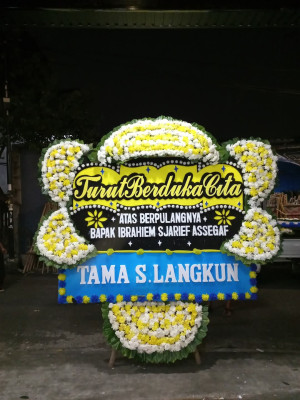 Papan Bunga Duka di Kendari